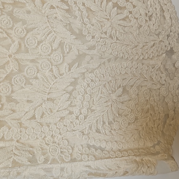 EUC Fever London Embroidered Lace Gauze Top in Ivory ,Sz Medium - Picture 2 of 5
